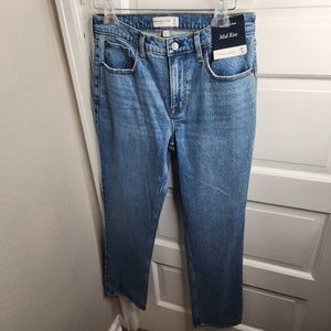 Abercrombie & Fitch Jeans Mid Rise Curve Love Womens 28 6R NEW